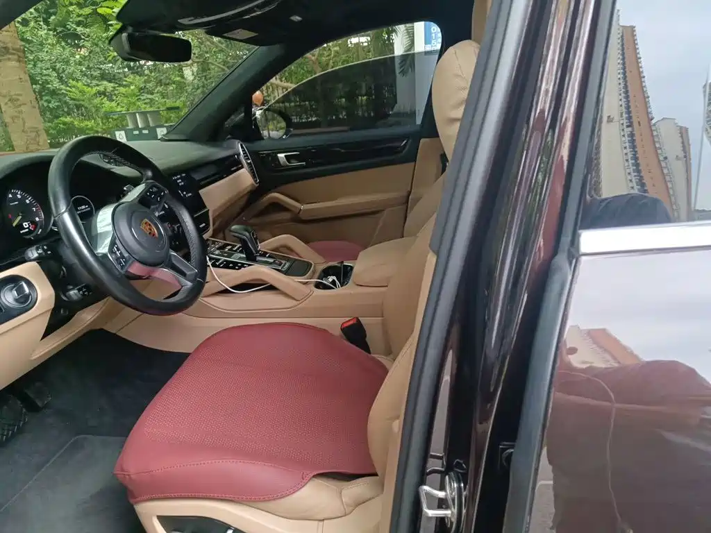 Porsche Cayenne Hybrid — миниатюра 11