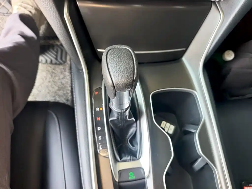 Honda Accord — миниатюра 14
