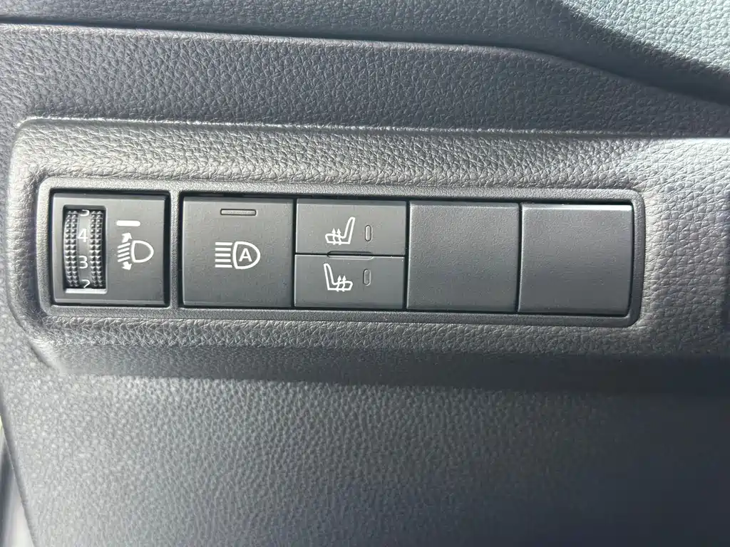 Toyota Corolla — миниатюра 11