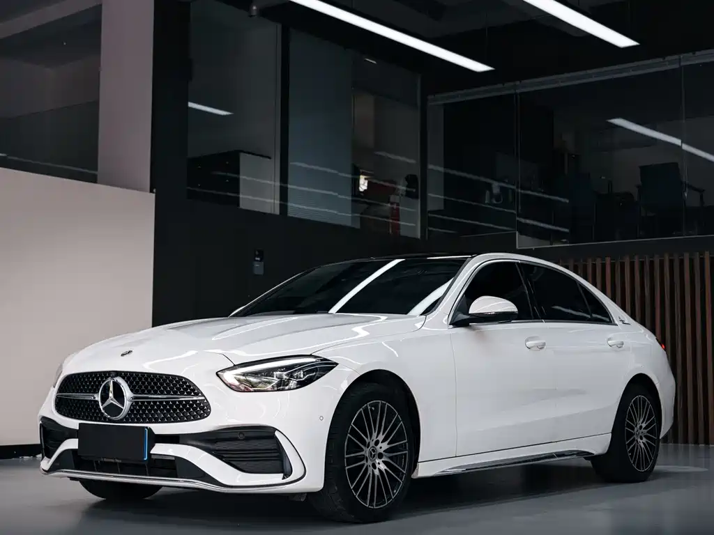 Mercedes-Benz C-Class 2025