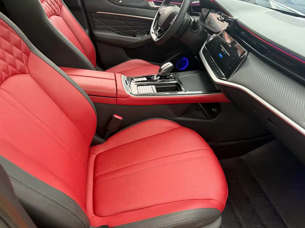 Dongfeng Aeolus Yixuan Max MAX 2021 1.5T