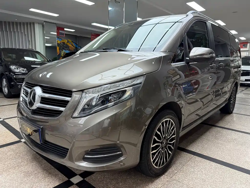 MERCEDES-BENZ V CLASS