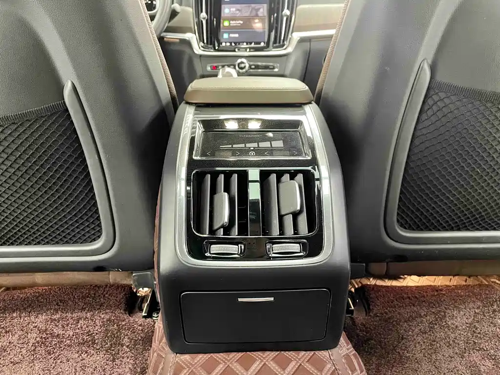Volvo S90 2023 B5 Luxury