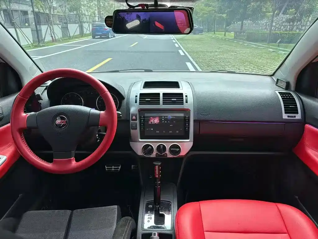 Volkswagen Polo — миниатюра 7