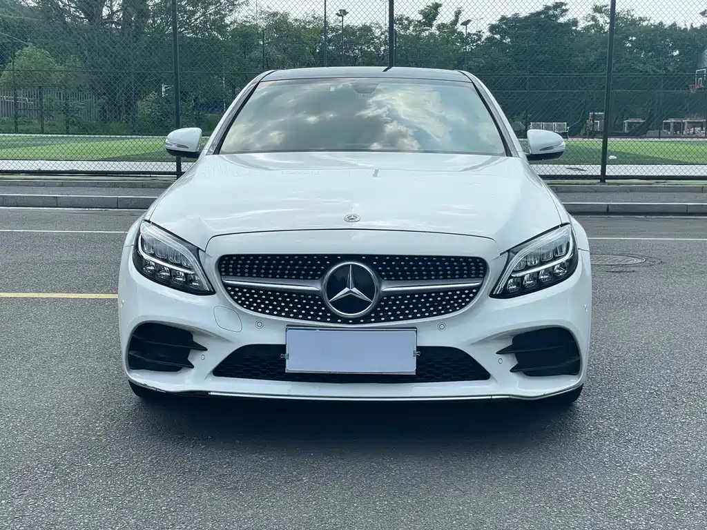 Mercedes-Benz C-Class — миниатюра 2
