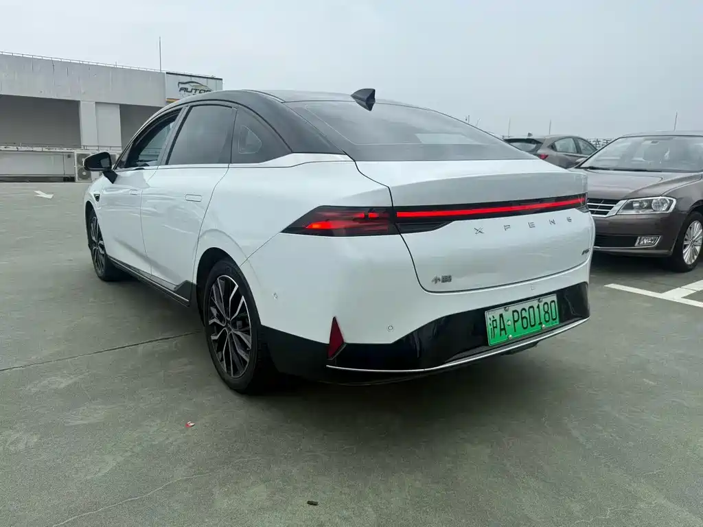 XPeng P5 — миниатюра 8