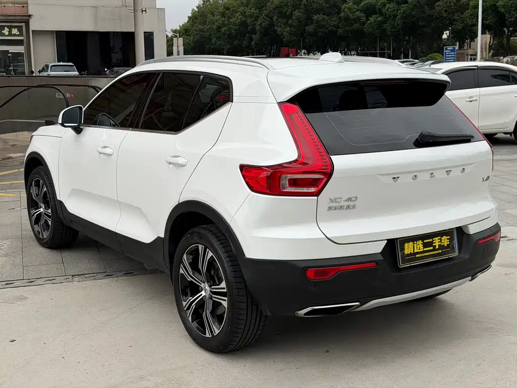 Volvo XC40 — миниатюра 4