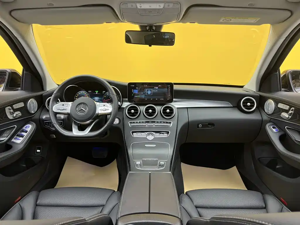 Mercedes-Benz C-Class — миниатюра 8