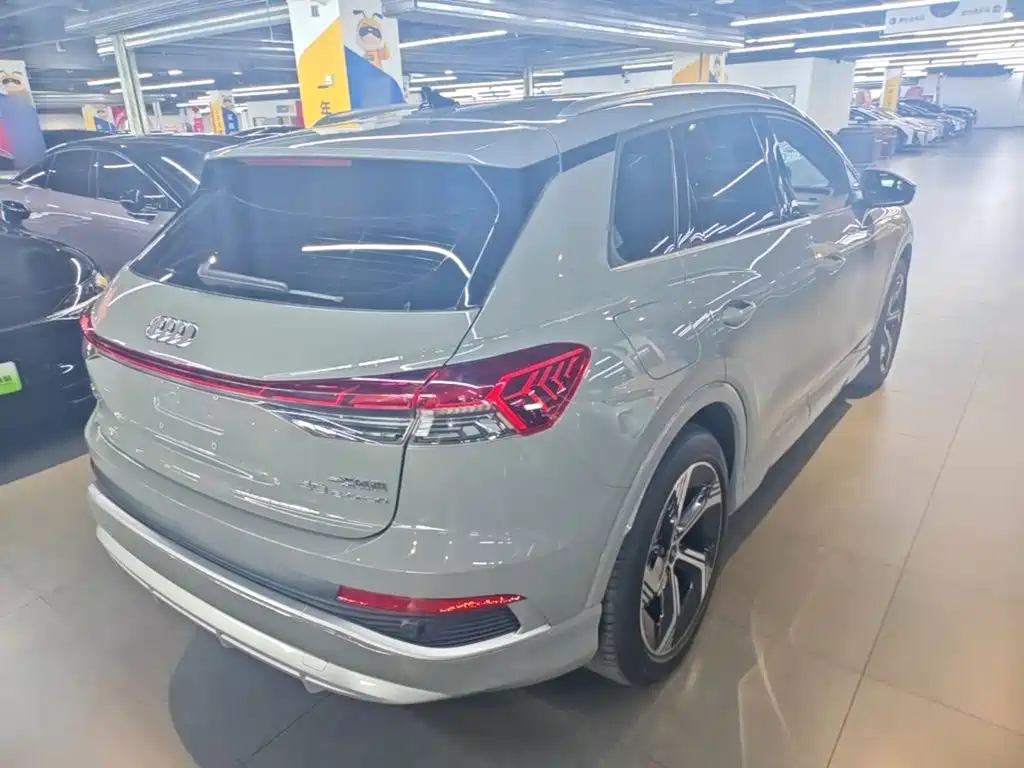 Audi Q4 e-tron — миниатюра 7
