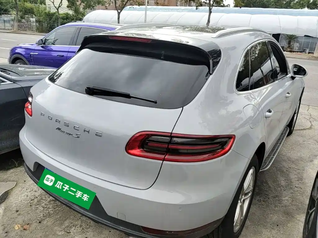 Porsche Macan — миниатюра 7