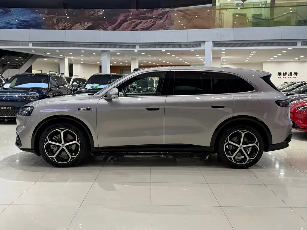 AITO AITO M6 — миниатюра 6