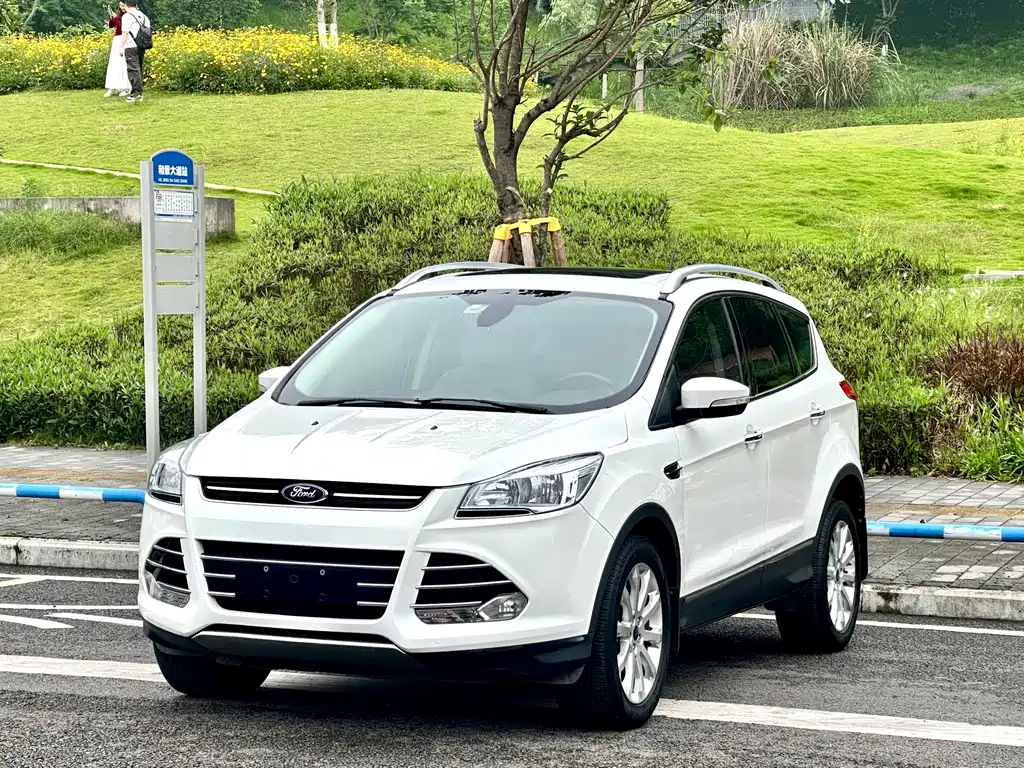 Ford Kuga 2014