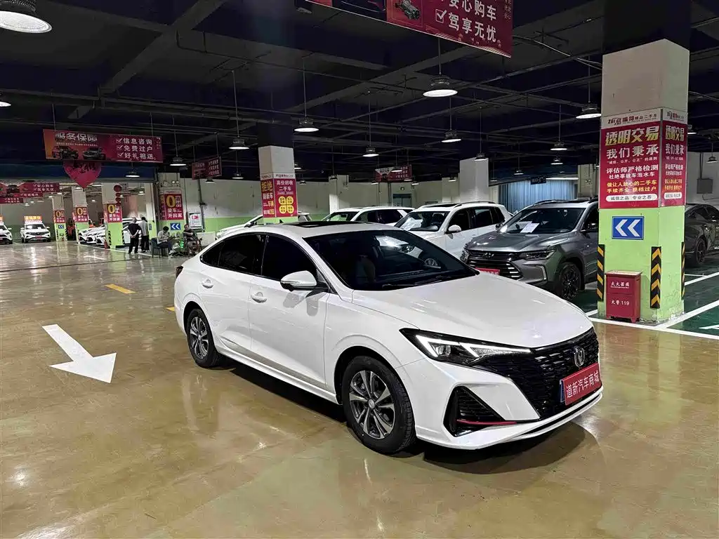 Changan Eado — миниатюра 2