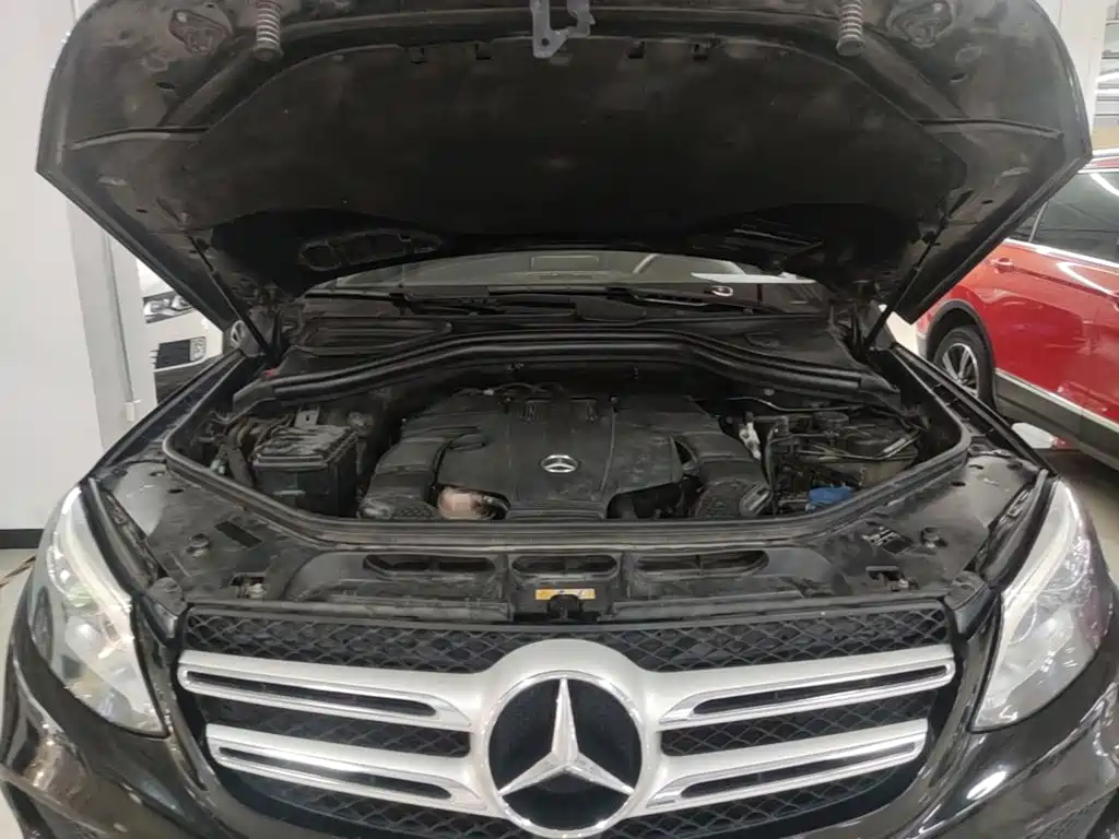 Mercedes-Benz GLE (Import) — миниатюра 20