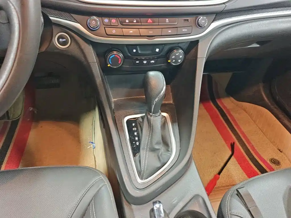 Buick Excelle — миниатюра 14