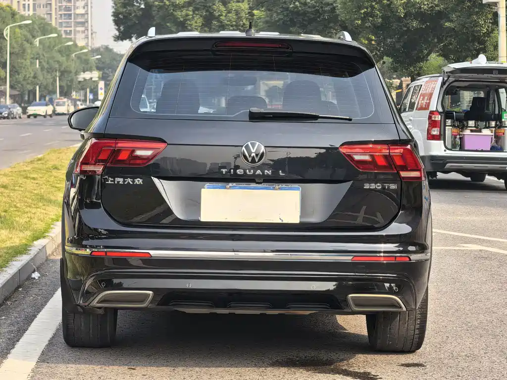 Volkswagen Tiguan L L 2021 330TSI AT R-Line