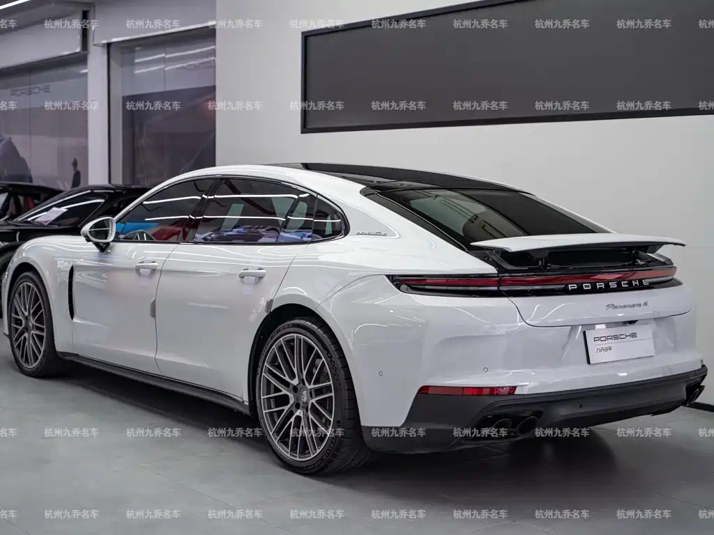 Porsche Panamera — миниатюра 5