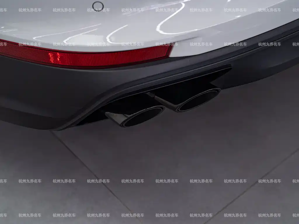 Porsche Panamera — миниатюра 12