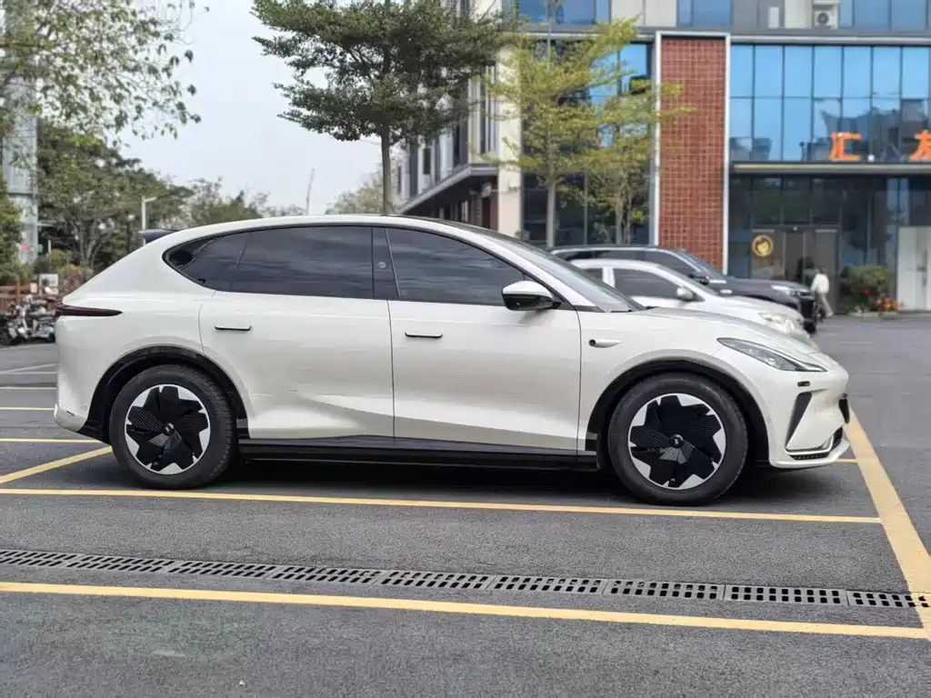 ZHIJI AUTOMOBILE ZHIJI LS7