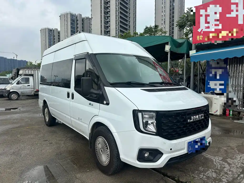 JMC JMC Fushun — миниатюра 2