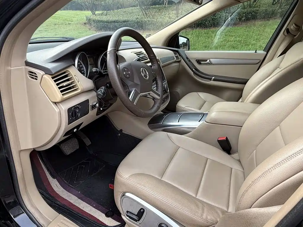 Mercedes-Benz R 2011 R 300 L