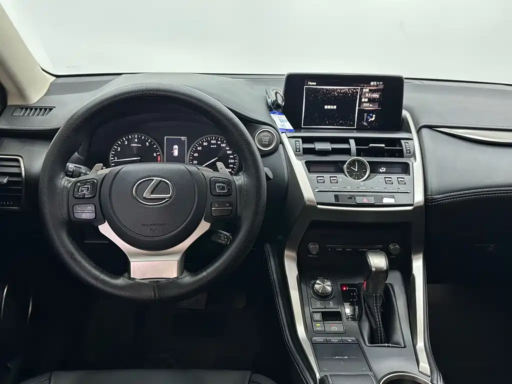 Lexus NX — миниатюра 10