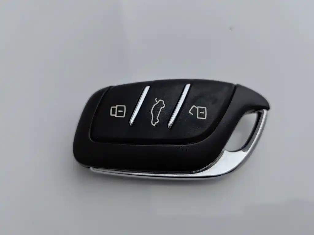 Roewe RX5 — миниатюра 19