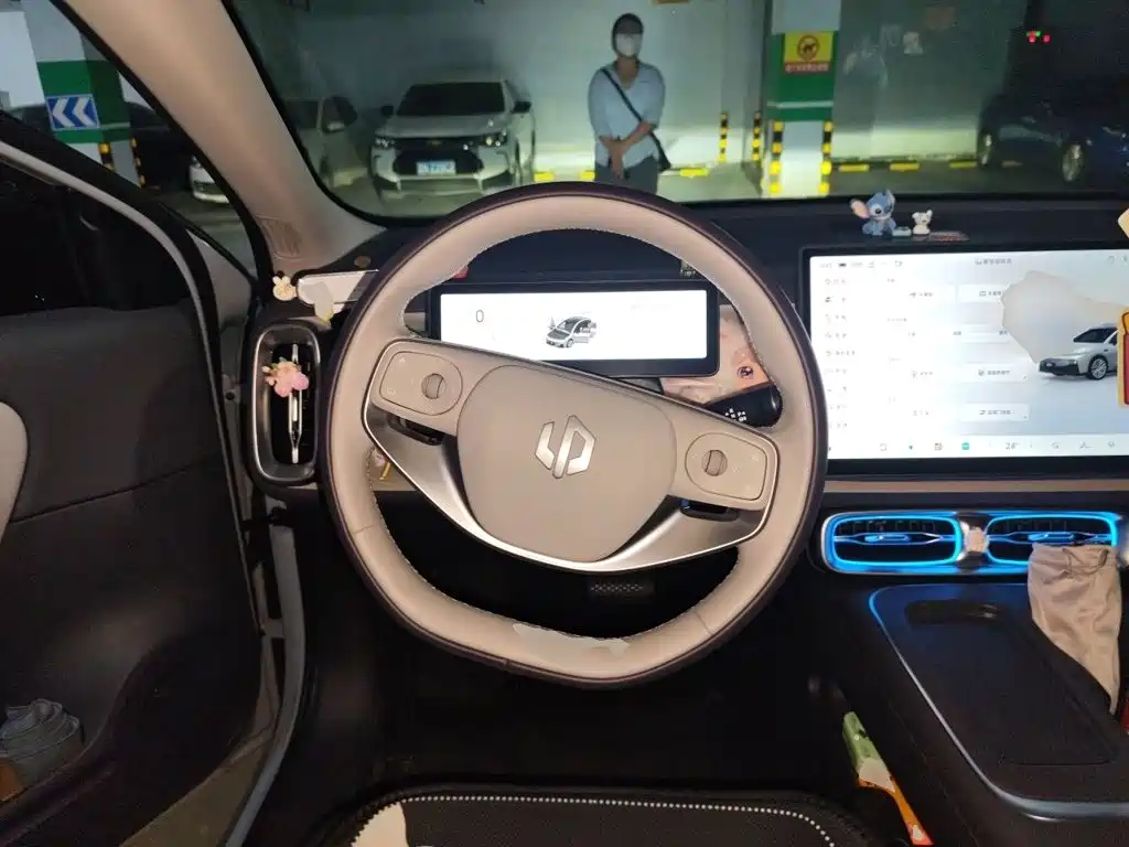 Leapmotor Leapmotor B01 — миниатюра 6