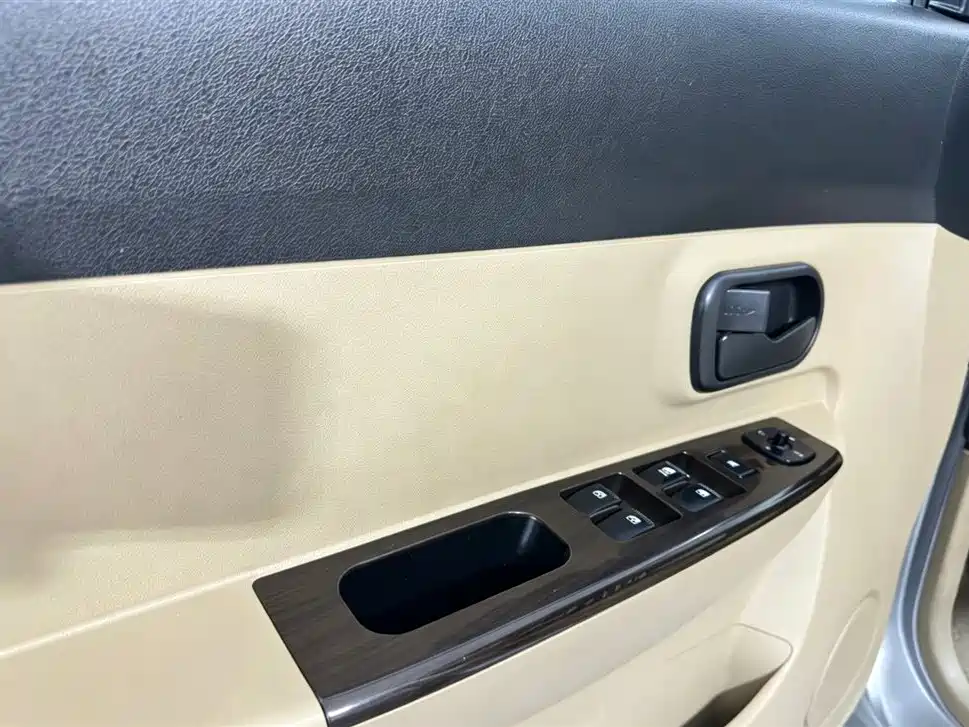 Wuling Hongguang — миниатюра 15
