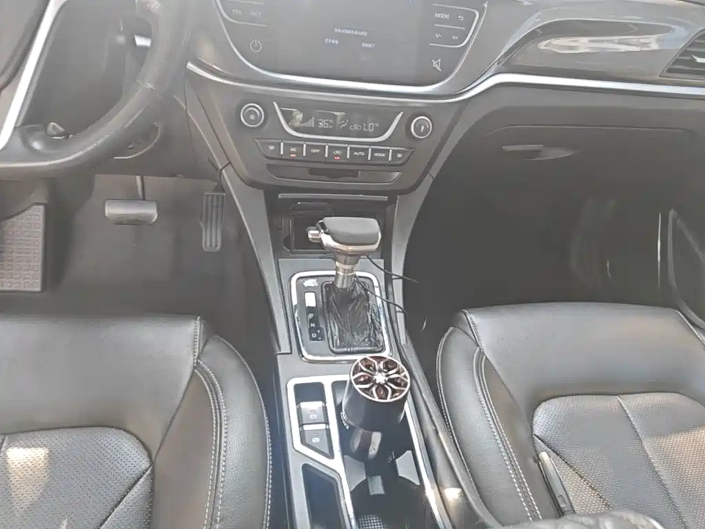 Geely Emgrand — миниатюра 14