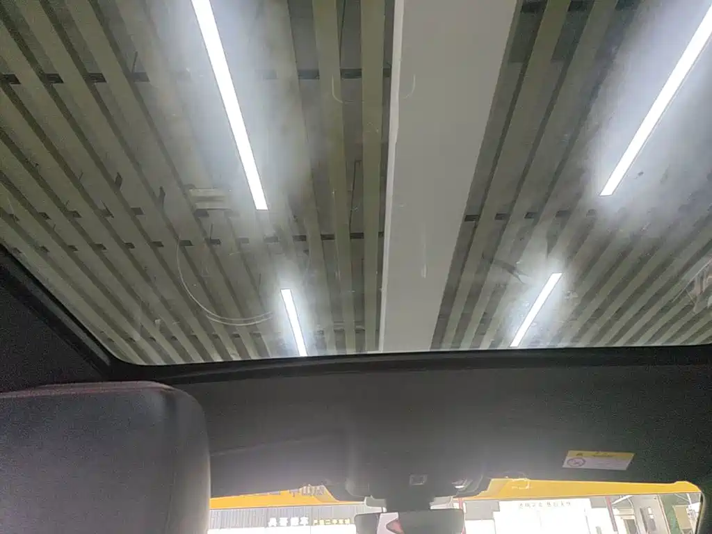 Land Rover Discovery Sport — миниатюра 18