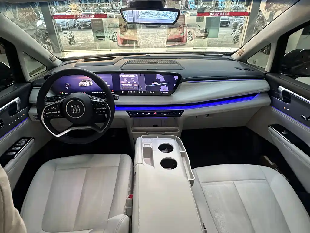 BUICK GL8 NEW ENERGY