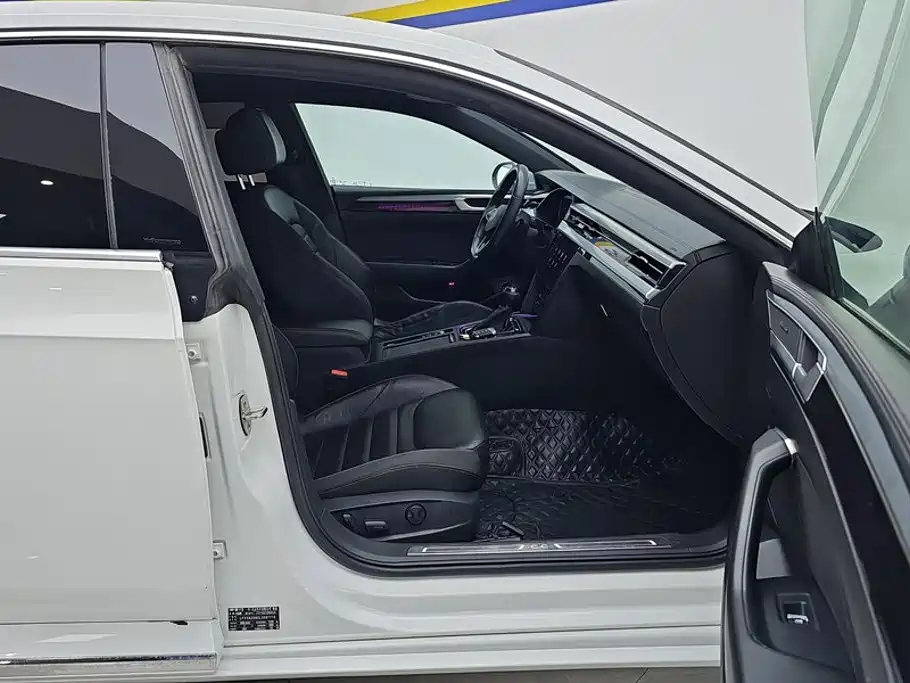Volkswagen CC — миниатюра 8