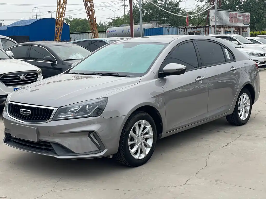 Geely Emgrand 2021