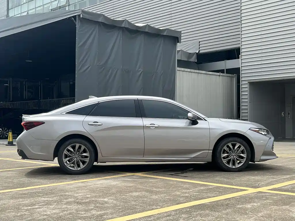 Toyota Avalon 2021 2.5L Luxury