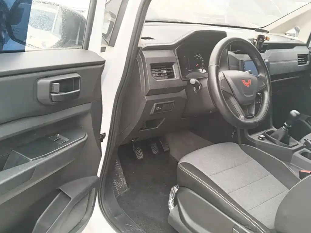 Wuling Hongguang PLUS — миниатюра 16