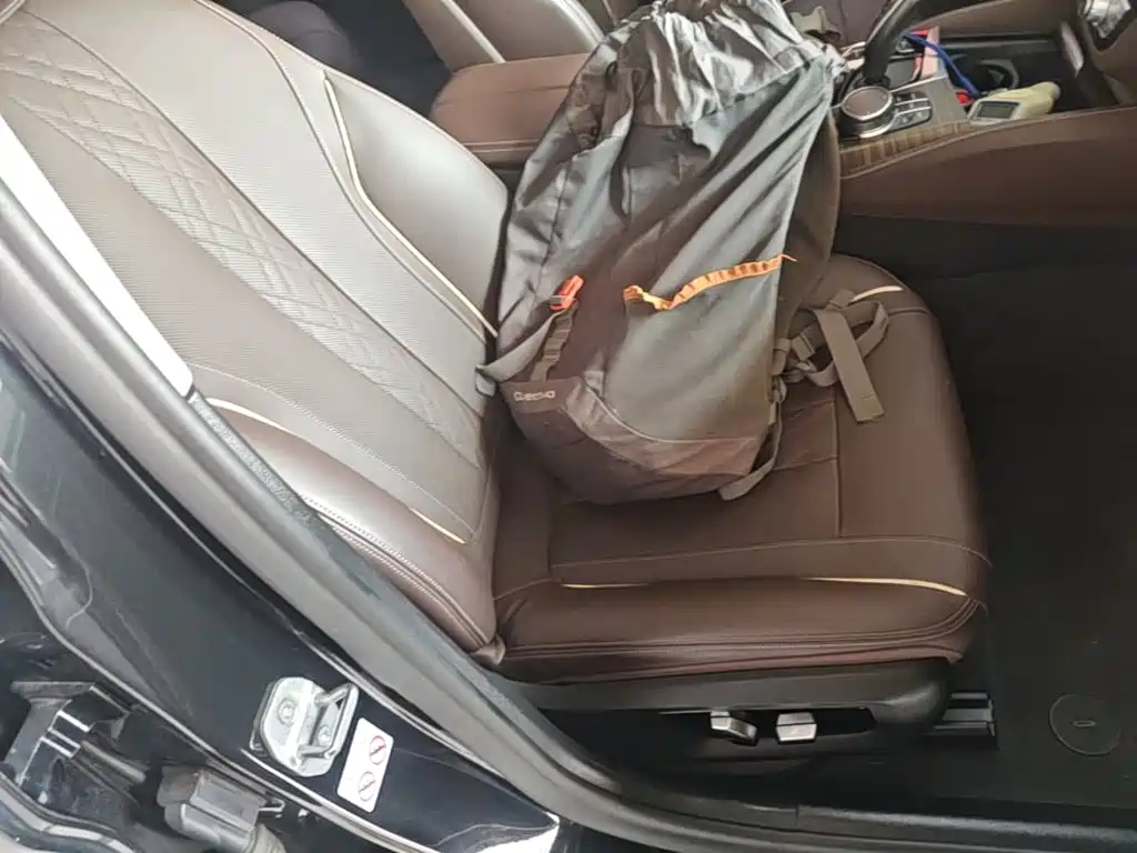 BMW 5 Series — миниатюра 25