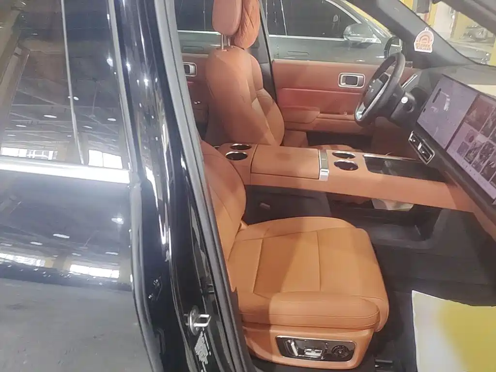 Li Auto Li L8 — миниатюра 25