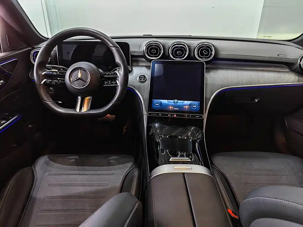 Mercedes-Benz C-Class — миниатюра 9