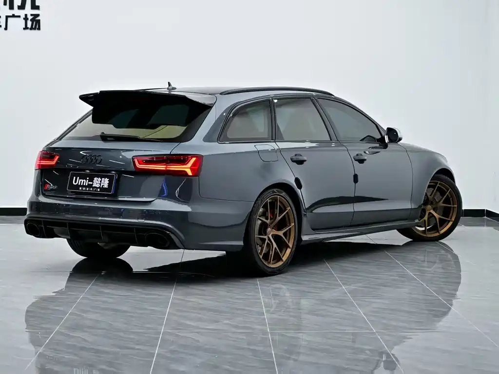 Audi RS 6 2016 RS 6 4.0T Avant