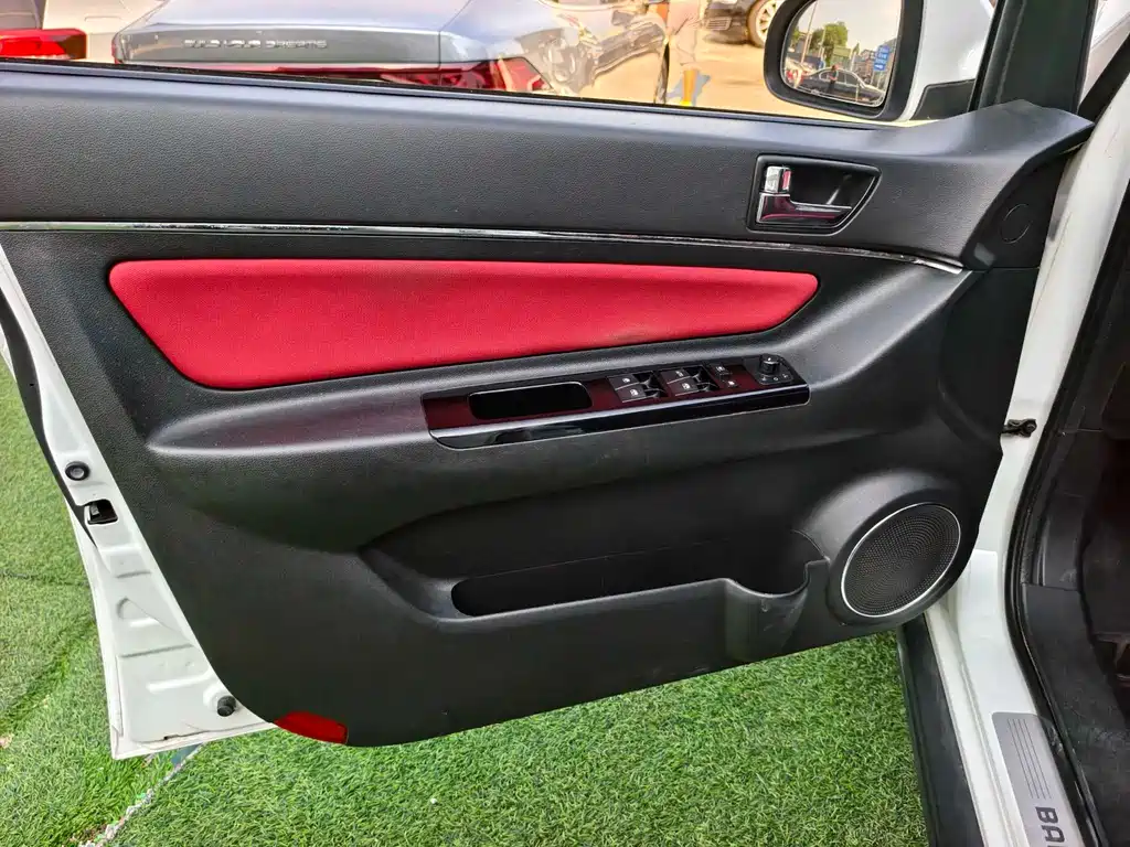 BAIC New Energy EX — миниатюра 6
