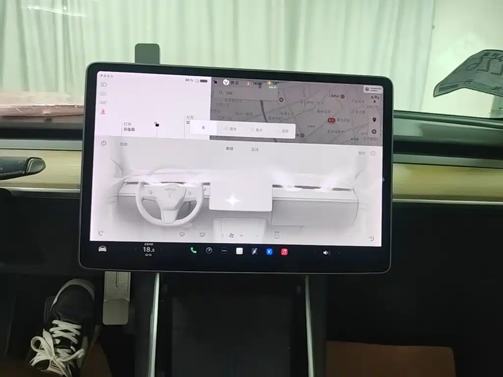 Tesla Model 3 — миниатюра 13