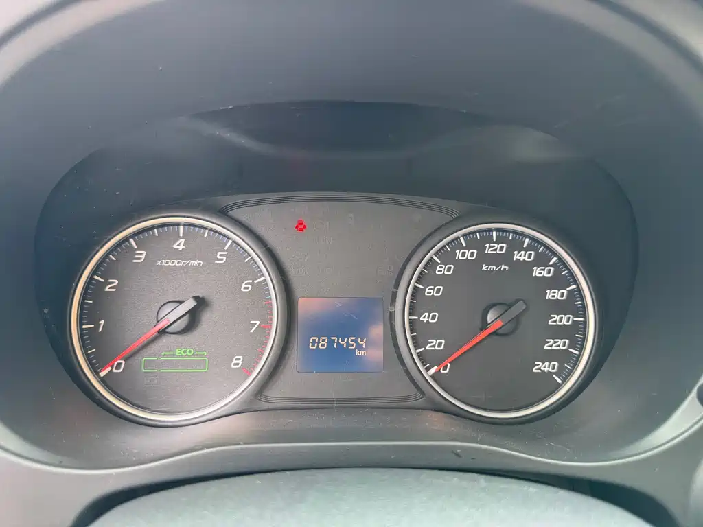 Mitsubishi Outlander — миниатюра 5