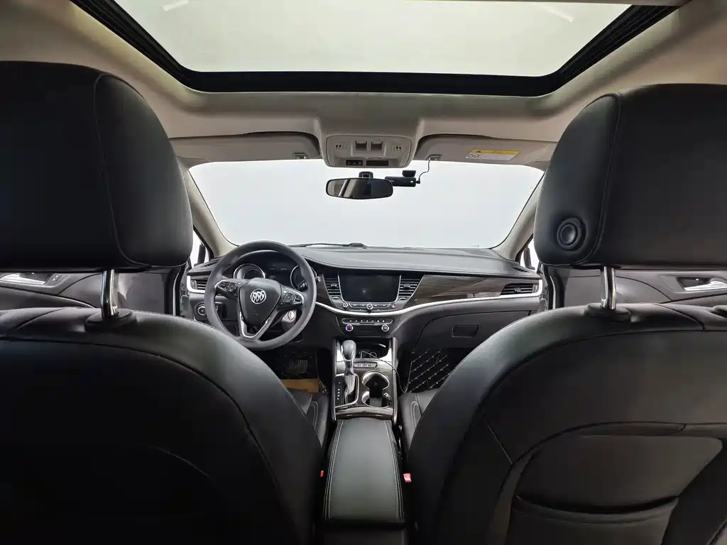 Buick Verano — миниатюра 10