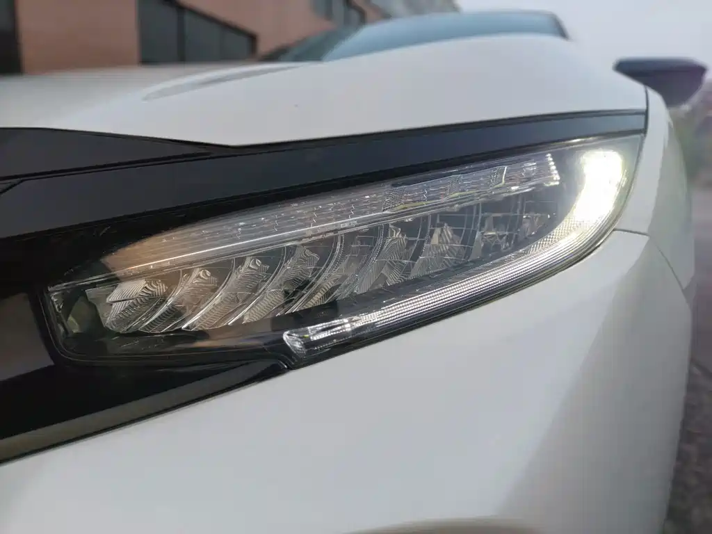 Honda Civic — миниатюра 16