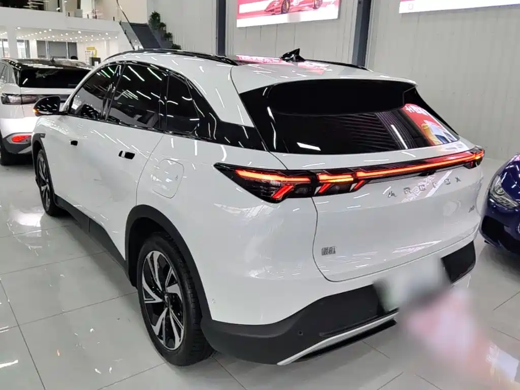 ARCFOX Alpha T5 — миниатюра 5