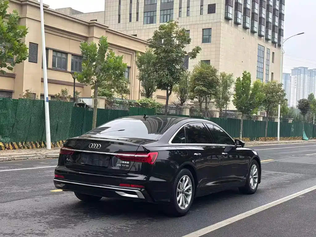 Audi A6L — миниатюра 5