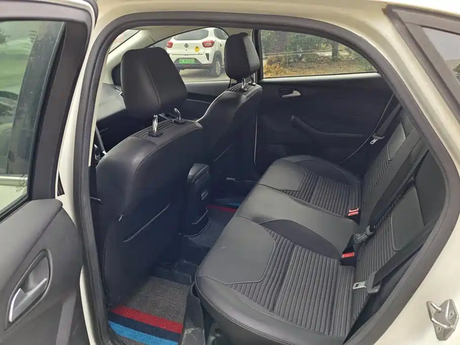 Ford Focus — миниатюра 11
