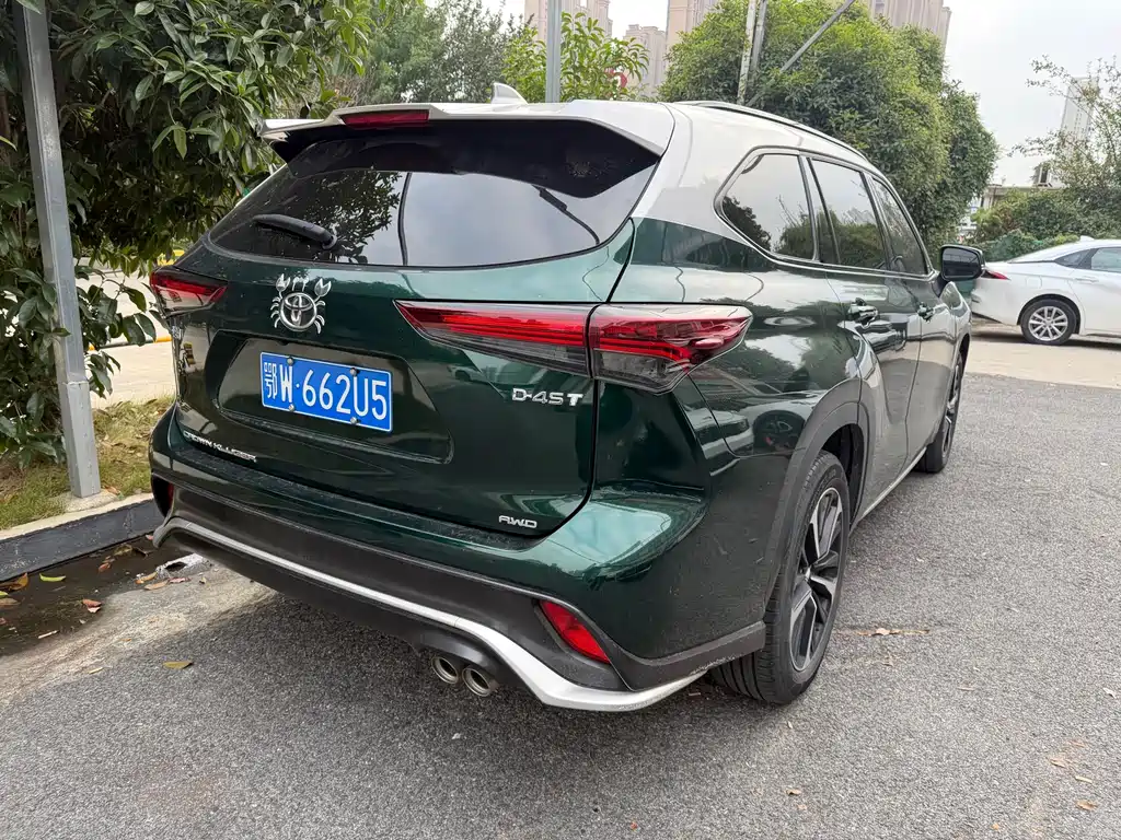 Toyota Crown Kluger — миниатюра 12