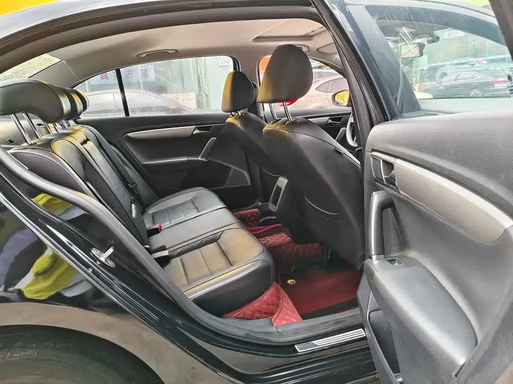 Volkswagen Lavida — миниатюра 9